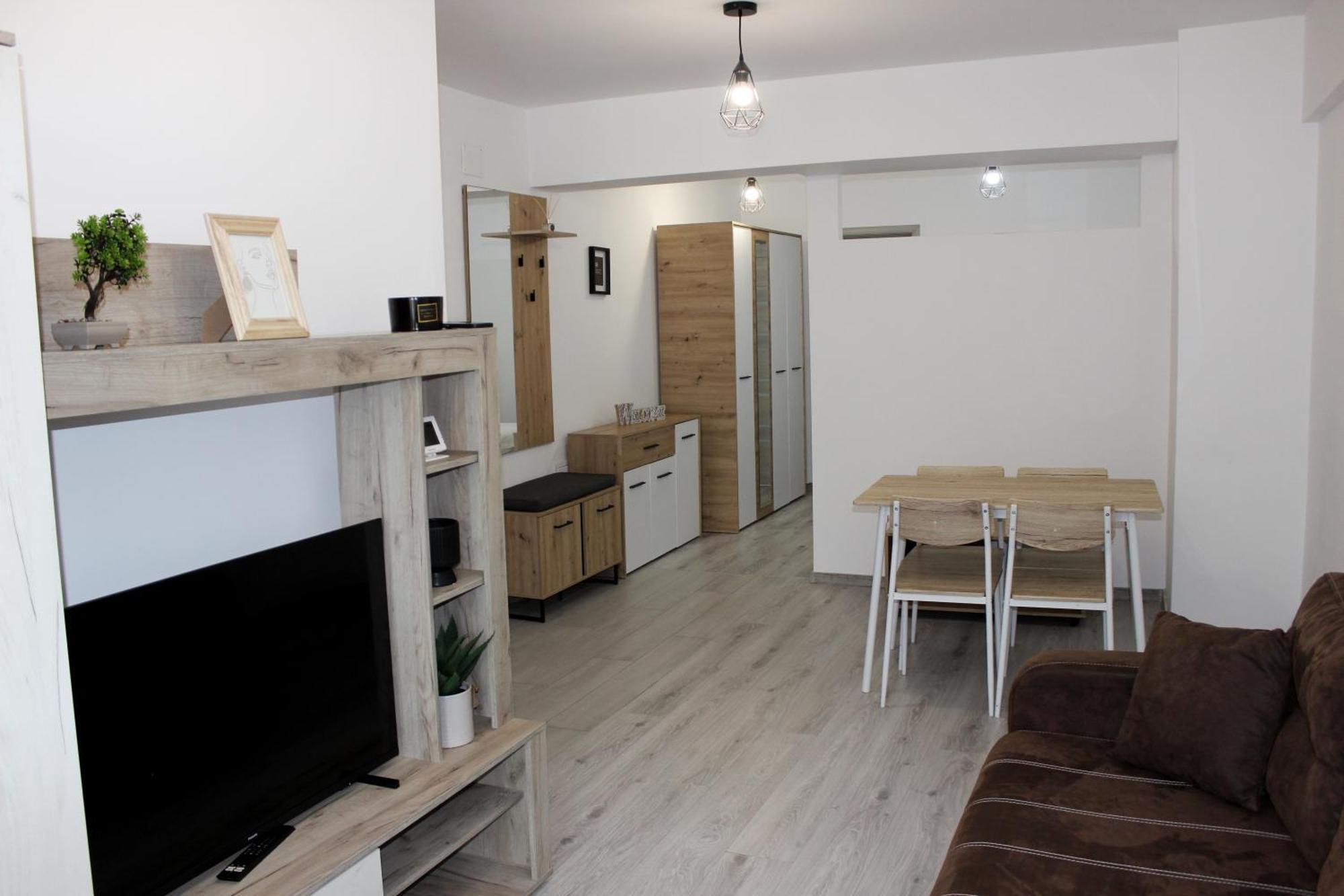 Cozy Apartments In Centre Of Suceava Near Kaufland And University Zewnętrze zdjęcie
