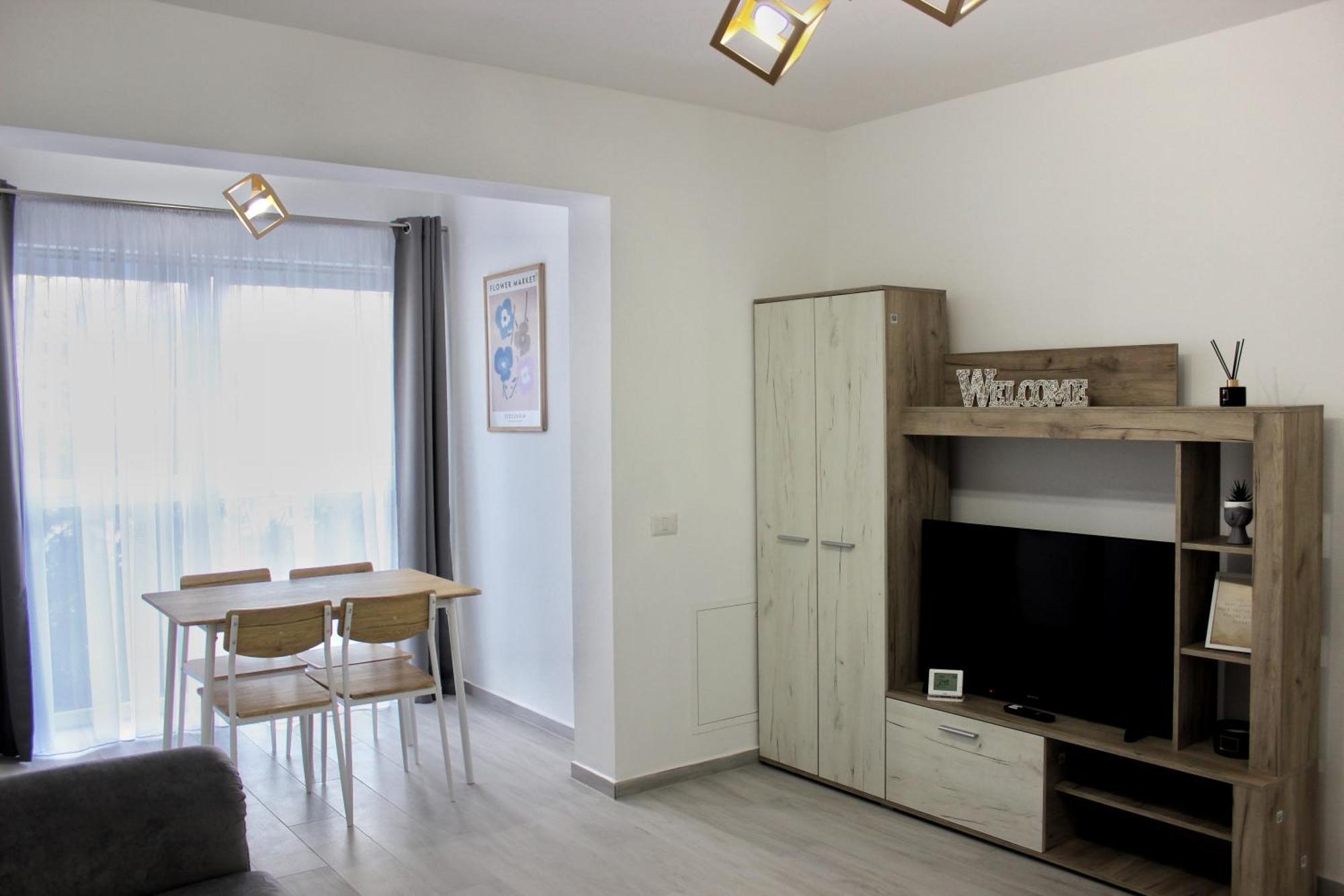 Cozy Apartments In Centre Of Suceava Near Kaufland And University Zewnętrze zdjęcie