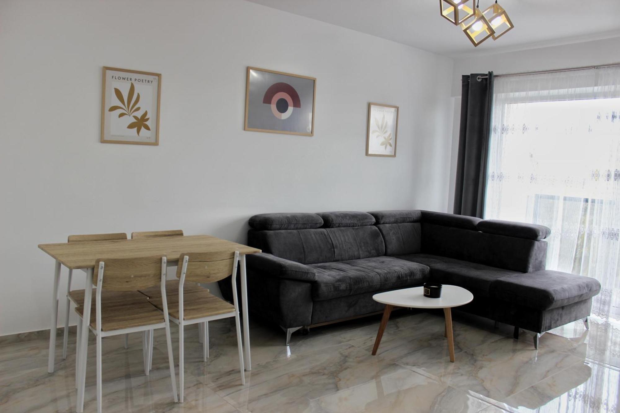 Cozy Apartments In Centre Of Suceava Near Kaufland And University Zewnętrze zdjęcie