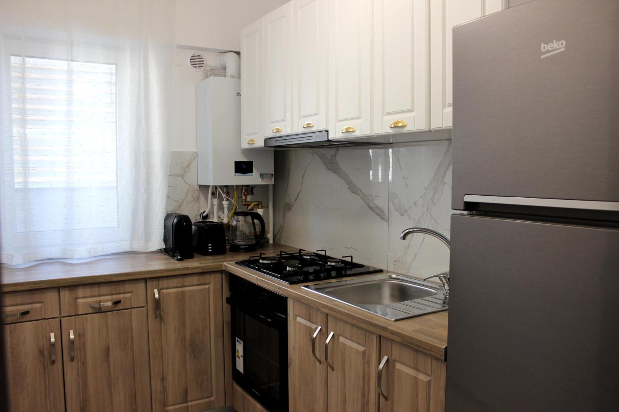 Cozy Apartments In Centre Of Suceava Near Kaufland And University Zewnętrze zdjęcie